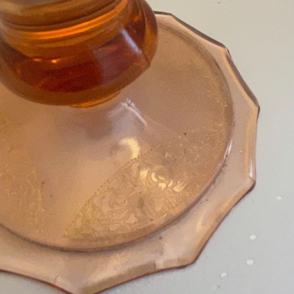 🌟VINTAGE🌟 Depression Glass Pink Candlestick W/ Gold Etching Candlestick Holder - Picture 3 of 7